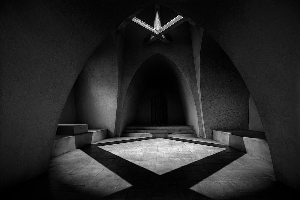 The Second Apparition Chamber in The Tragedy of Macbeth - Photo courtesy of Apple[SLASH]A24