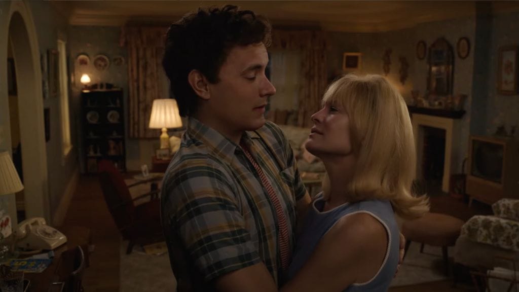 Tom Hanks and Robin Wright Look Amazingly Young as DeAged Teenagers in