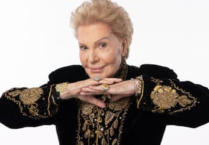 Mucho Mucho Amor Walter Mercado