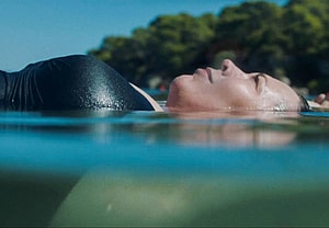 Olivia Colman The Lost Daughter sex scenes maggie gyllenhaal