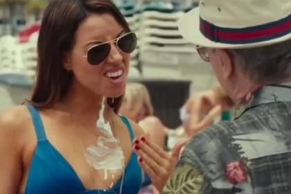 Aubrey Plaza 'Freaked Out' Robert De Niro on Dirty Grandpa Set