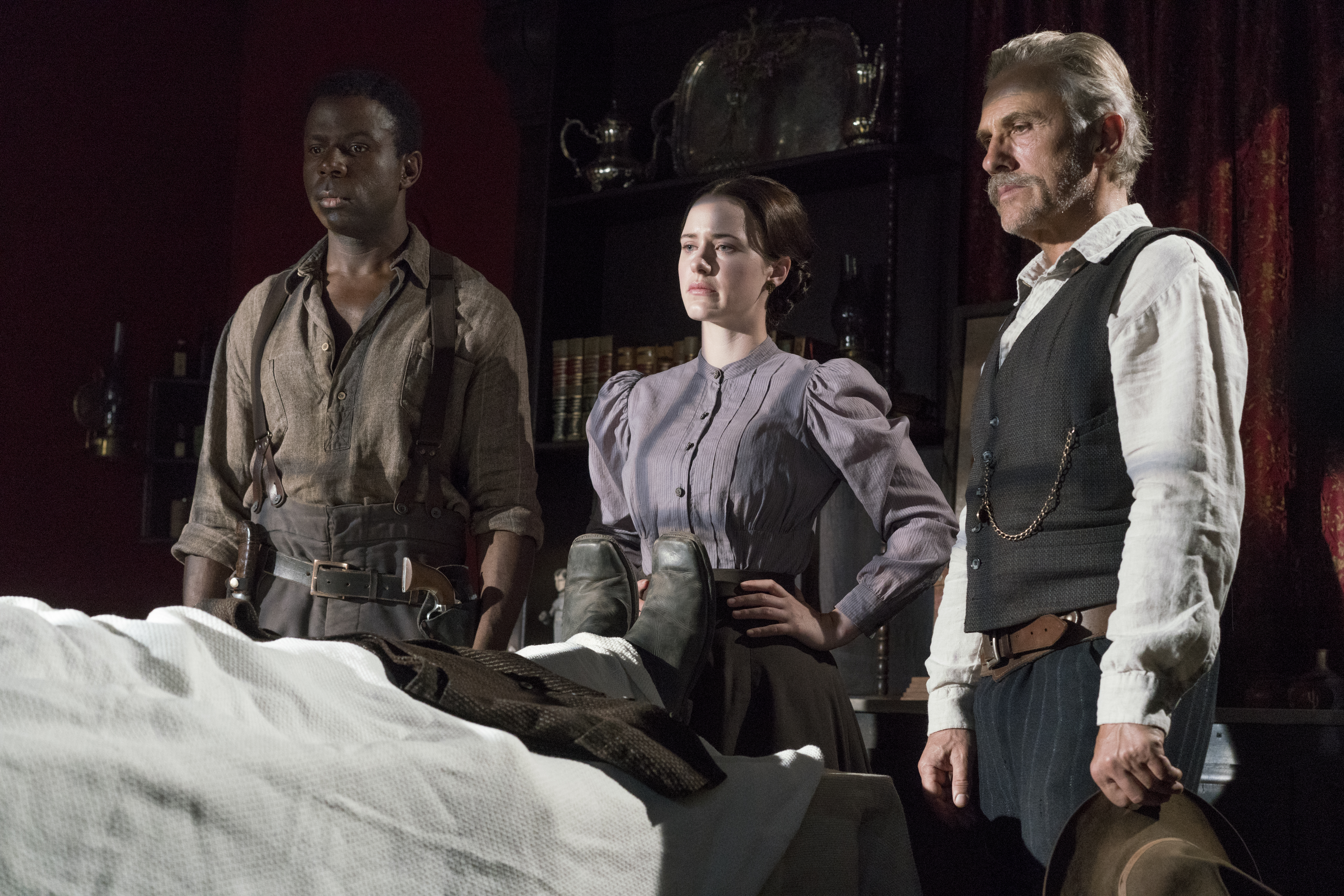 Dead for a Dollar, by Walter Hill, stars Warren Burke, Rachel Brosnahan and Christoph Waltz