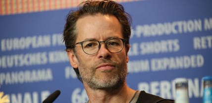 Guy Pearce Apologizes for comments about trans actors