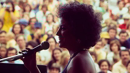 Janis Ian Still at Mic_Color_Peter Cunningham - Varda Bar-Kar