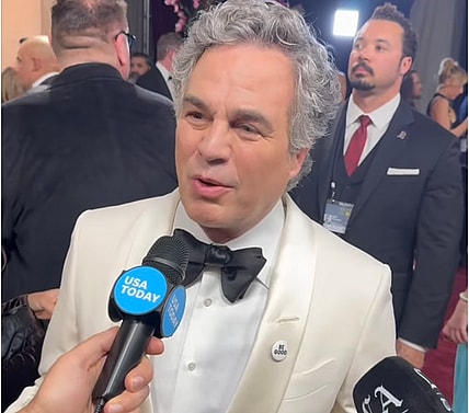 Mark Ruffalo calls Trump rapist and pedophile at Golden Globes