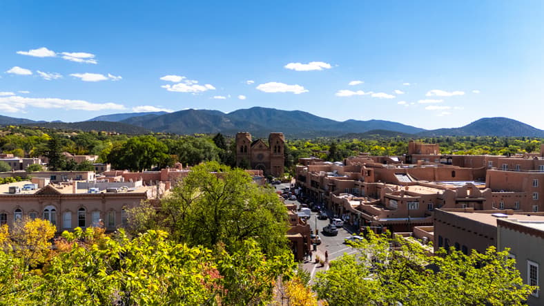 Best Places to Live and Work as a Moviemaker in 2025