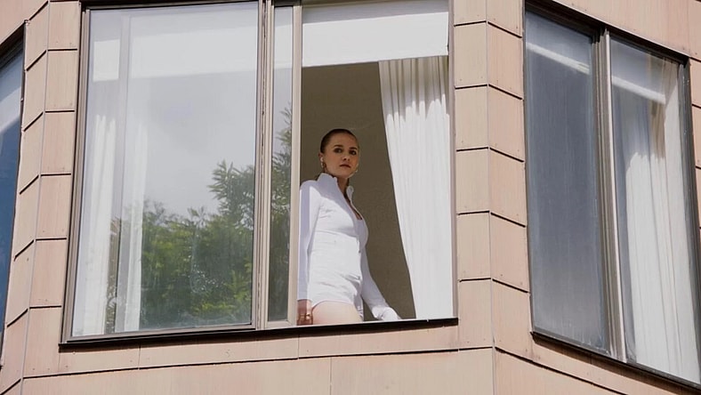 Clean Girl Emily Kent