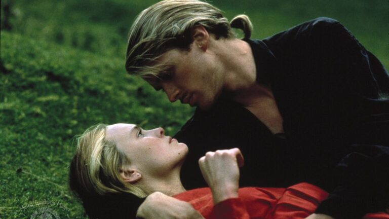 13 comfort movies to beat summer gloom
