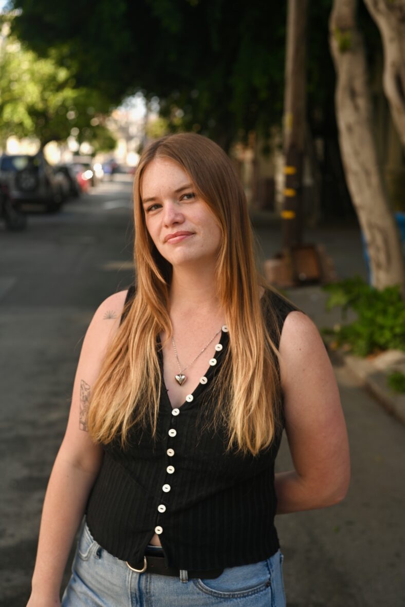 Emily Kent’s Captivating ‘Clean Girl’ Follows a Messy Pursuit of Perfection